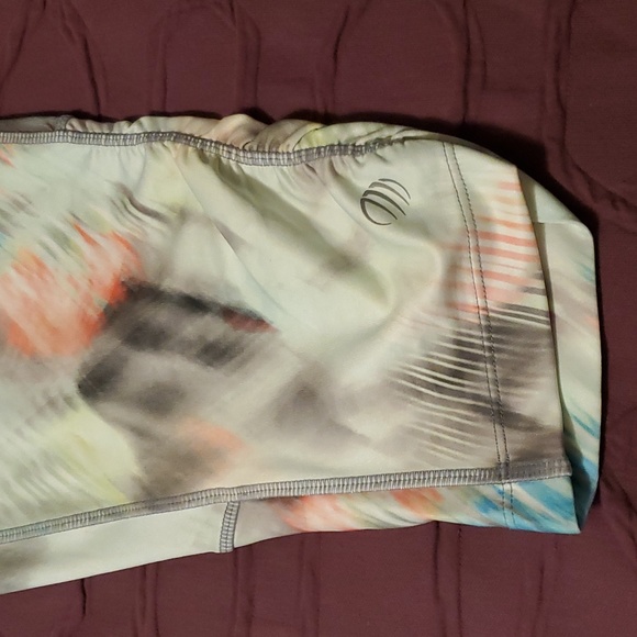 MPG athletic capri legging - Picture 5 of 5